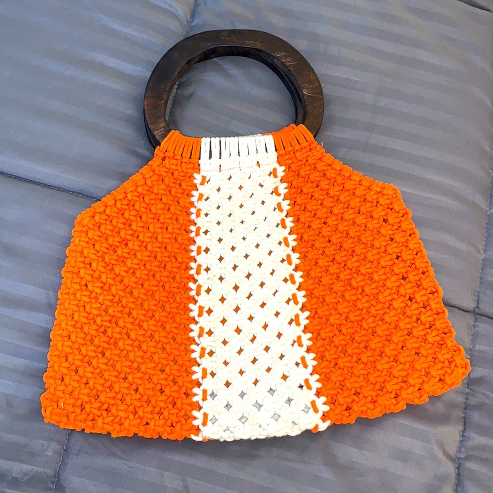 Woven fashion purse
